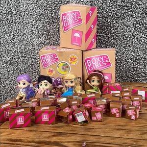 BOXY GIRLS exclusive mystery Box